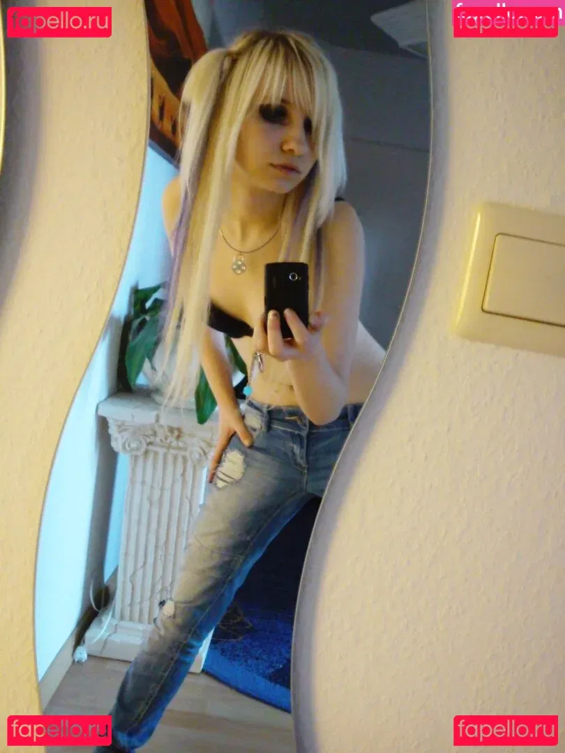 Rikku Tsukiyomi Onlyfans Photo Gallery 