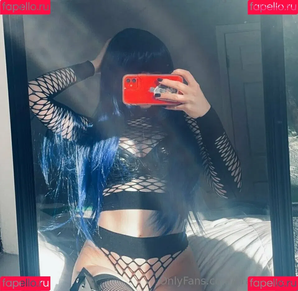 bratvanna3 Onlyfans Photo Gallery 