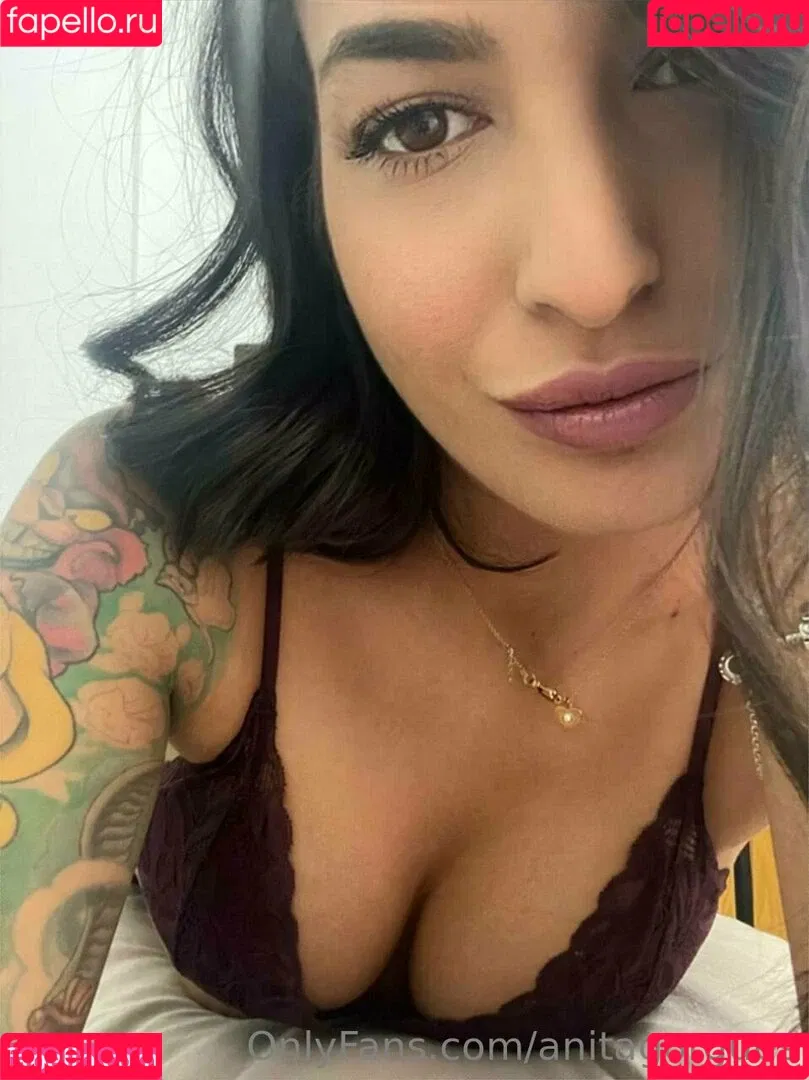 anitagorgues Onlyfans Photo Gallery 