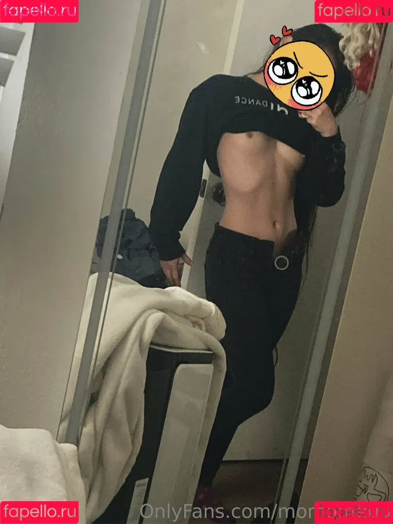 momome03 Onlyfans Photo Gallery 