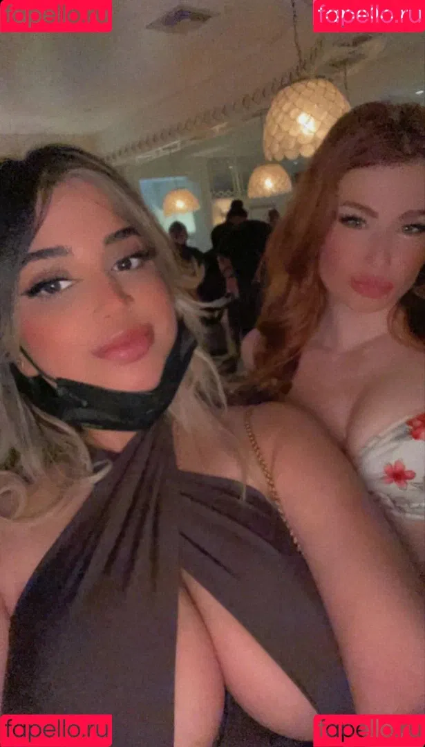 OMGLove Onlyfans Photo Gallery 