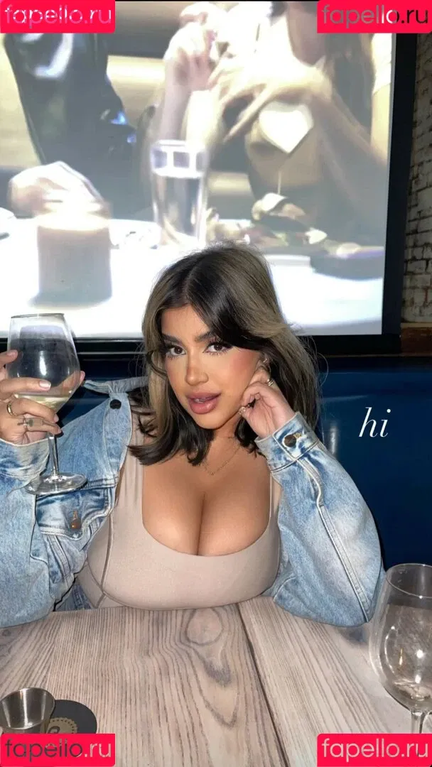 OMGLove Onlyfans Photo Gallery 