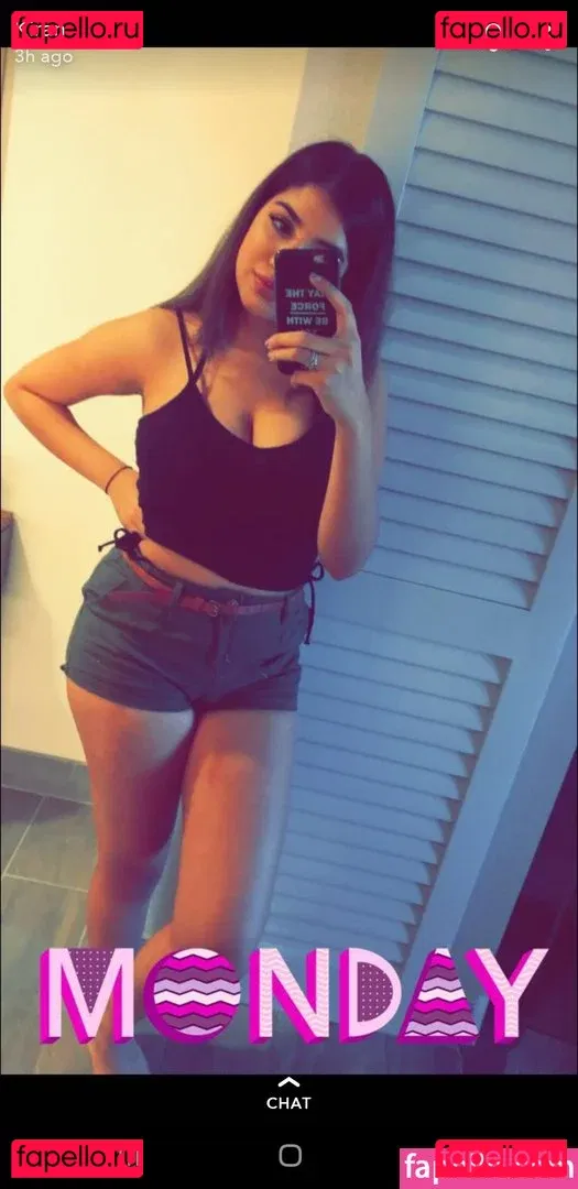 OMGLove Onlyfans Photo Gallery 