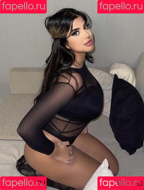 OMGLove Onlyfans Photo Gallery 