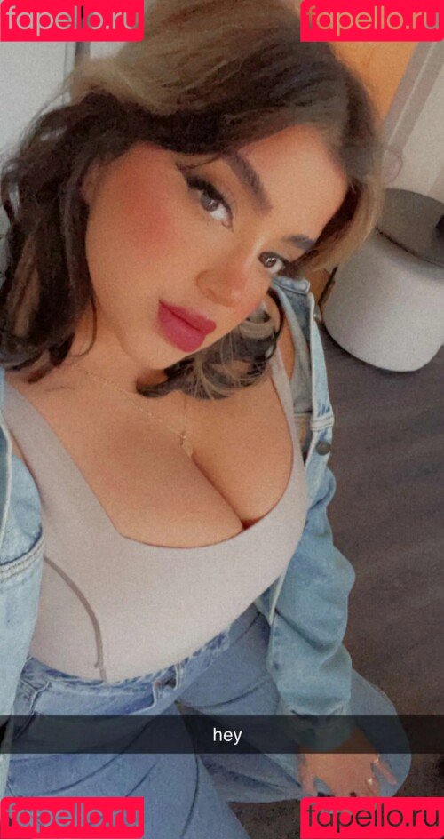 OMGLove Onlyfans Photo Gallery 