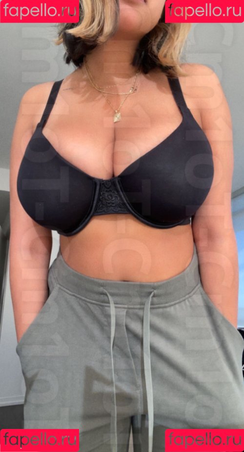 OMGLove Onlyfans Photo Gallery 