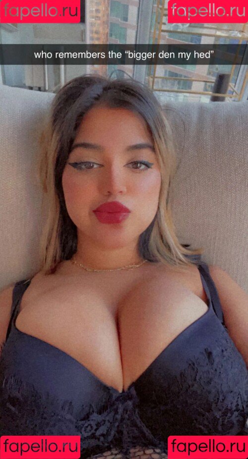 OMGLove Onlyfans Photo Gallery 