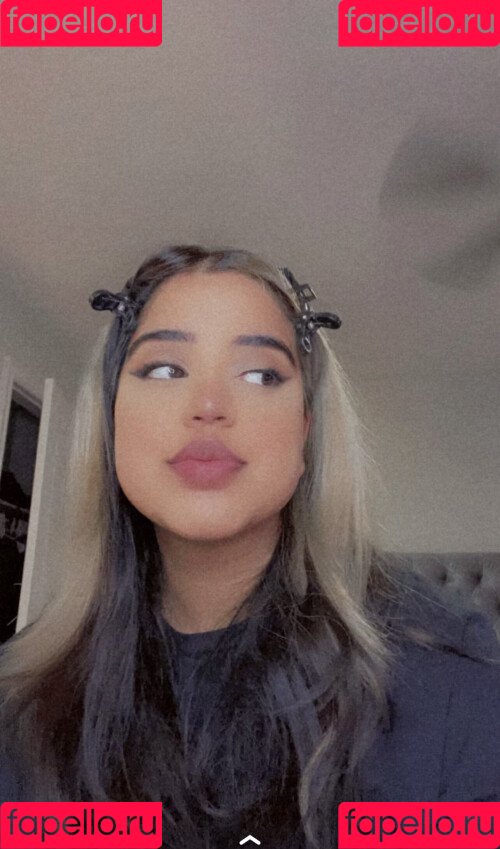 OMGLove Onlyfans Photo Gallery 