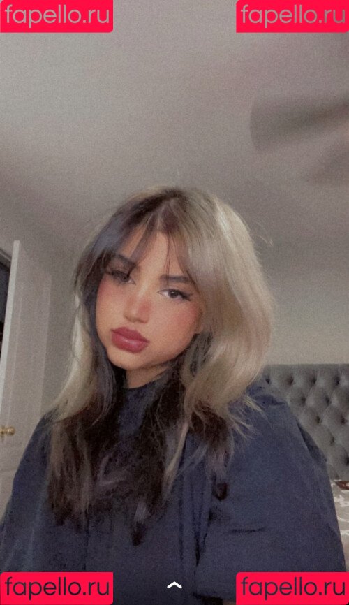 OMGLove Onlyfans Photo Gallery 