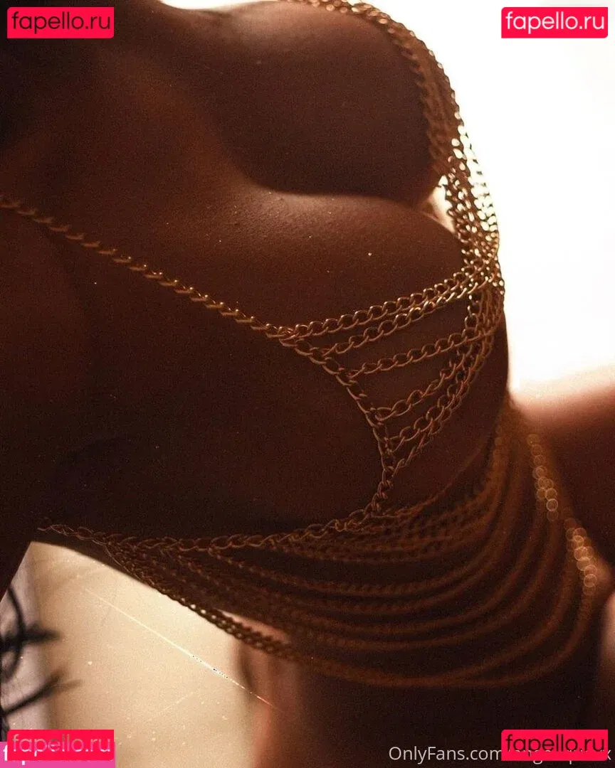 Angelique.vx Onlyfans Photo Gallery 