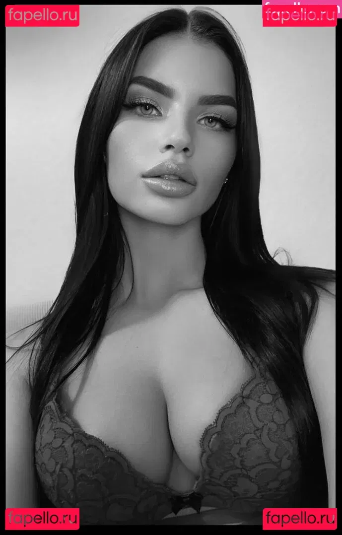 Angelique.vx Onlyfans Photo Gallery 