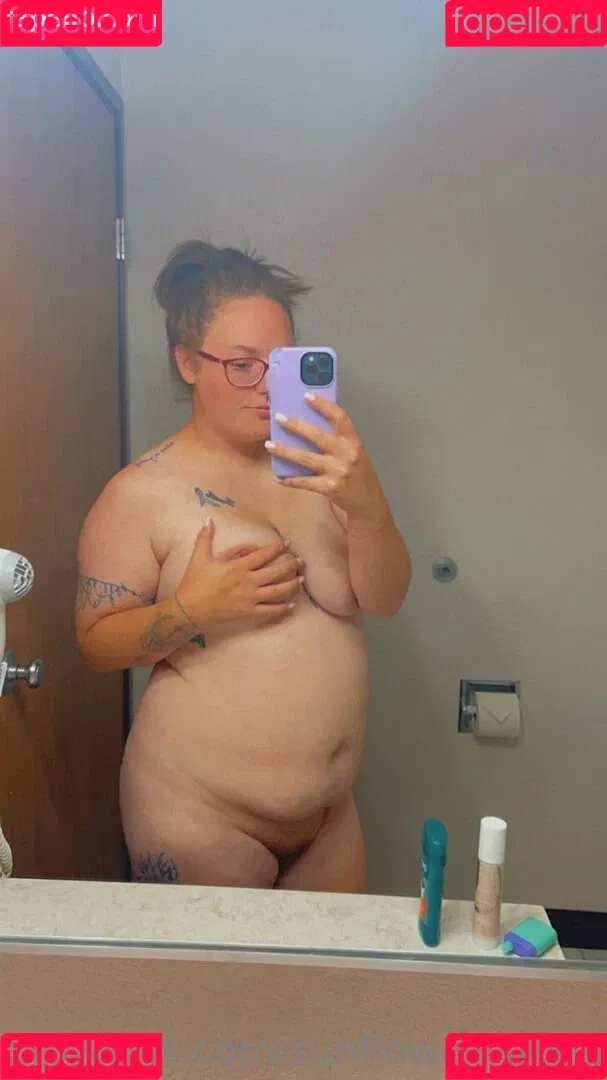 sunflowerbabe2297 Onlyfans Photo Gallery 