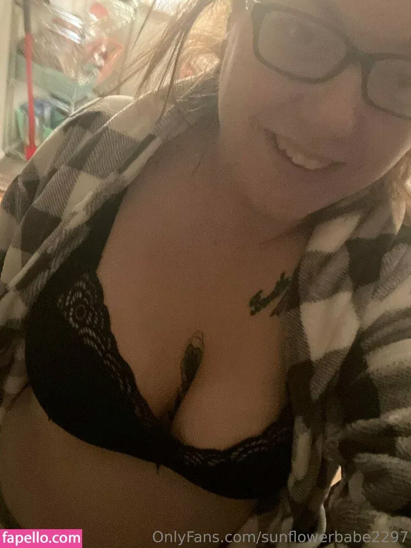 sunflowerbabe2297 Onlyfans Photo Gallery 