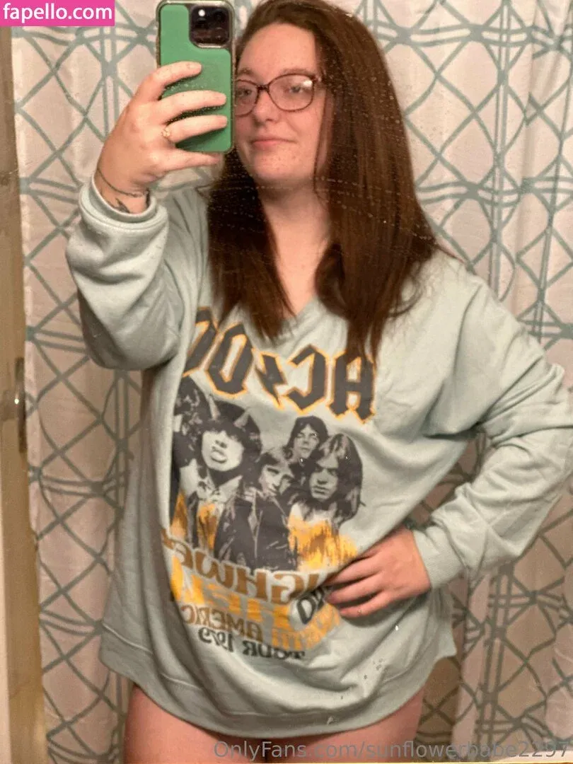 sunflowerbabe2297 Onlyfans Photo Gallery 