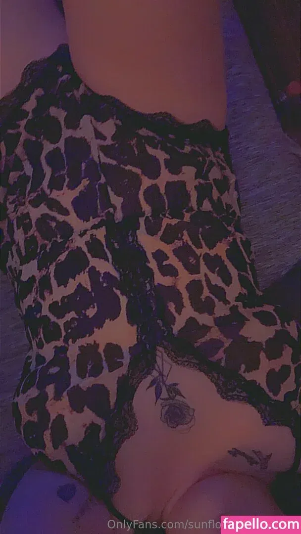 sunflowerbabe2297 Onlyfans Photo Gallery 