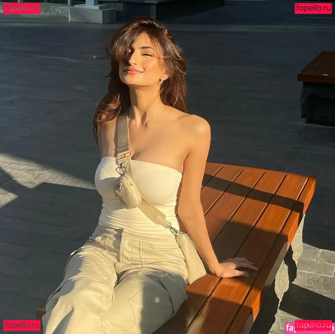 AI Generated Girls Onlyfans Photo Gallery 