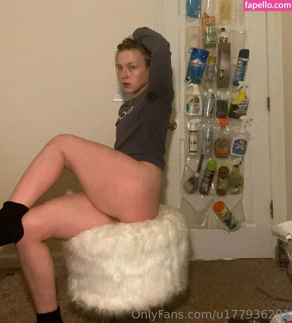 eeeruh Onlyfans Photo Gallery 