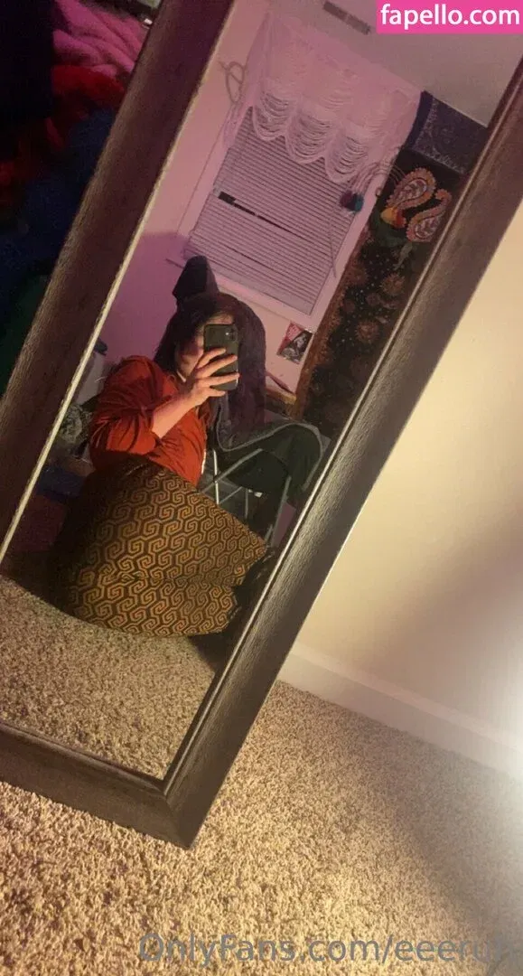 eeeruh Onlyfans Photo Gallery 