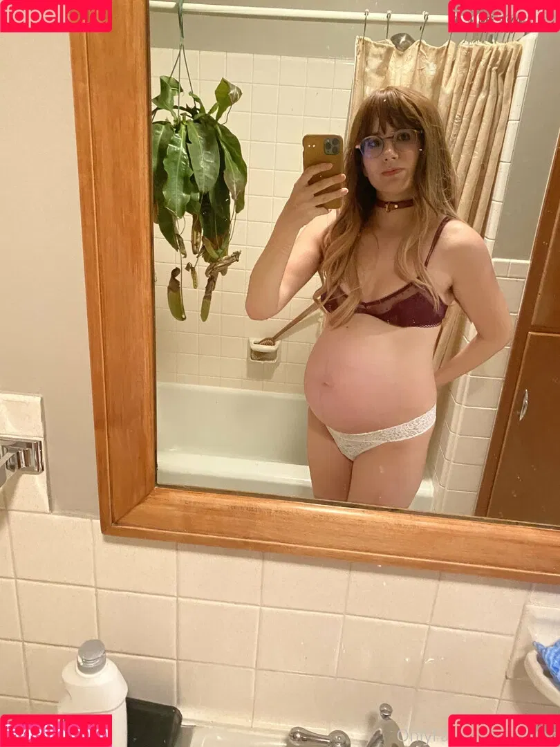 LillyVig Onlyfans Photo Gallery 