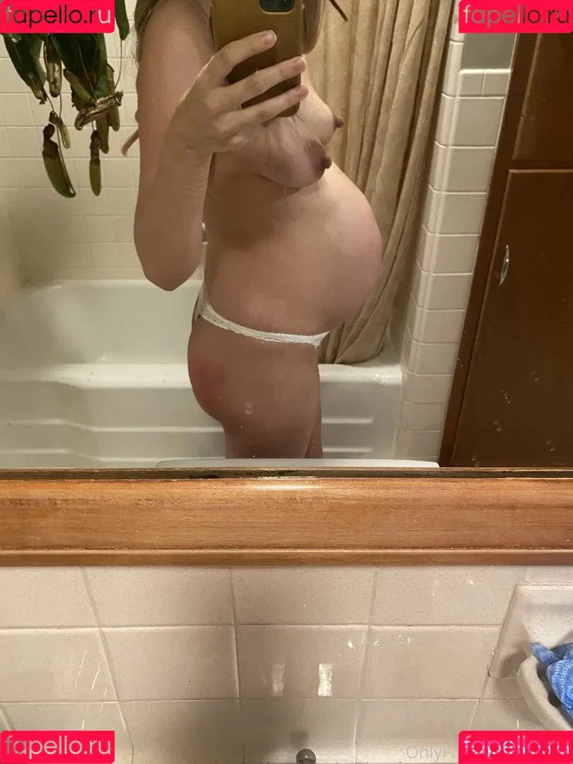 LillyVig Onlyfans Photo Gallery 