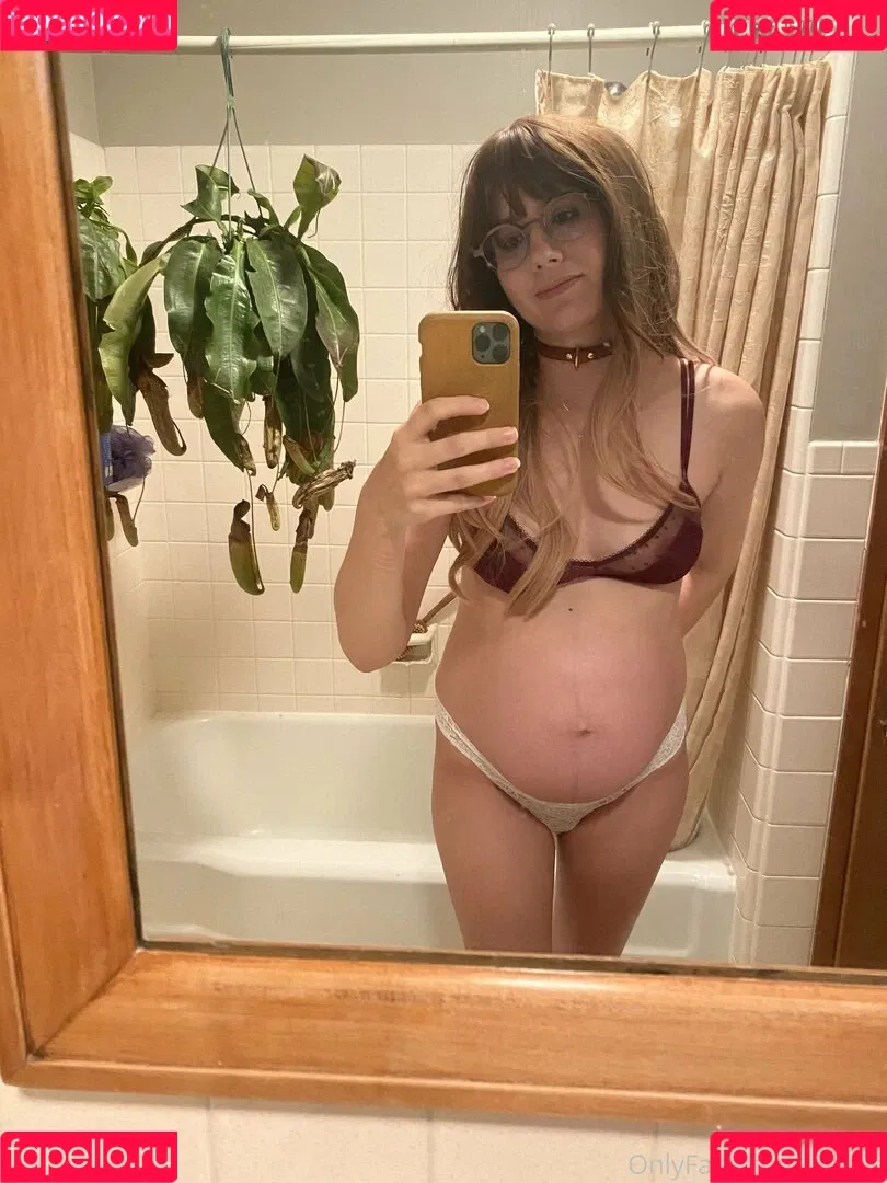 LillyVig Onlyfans Photo Gallery 