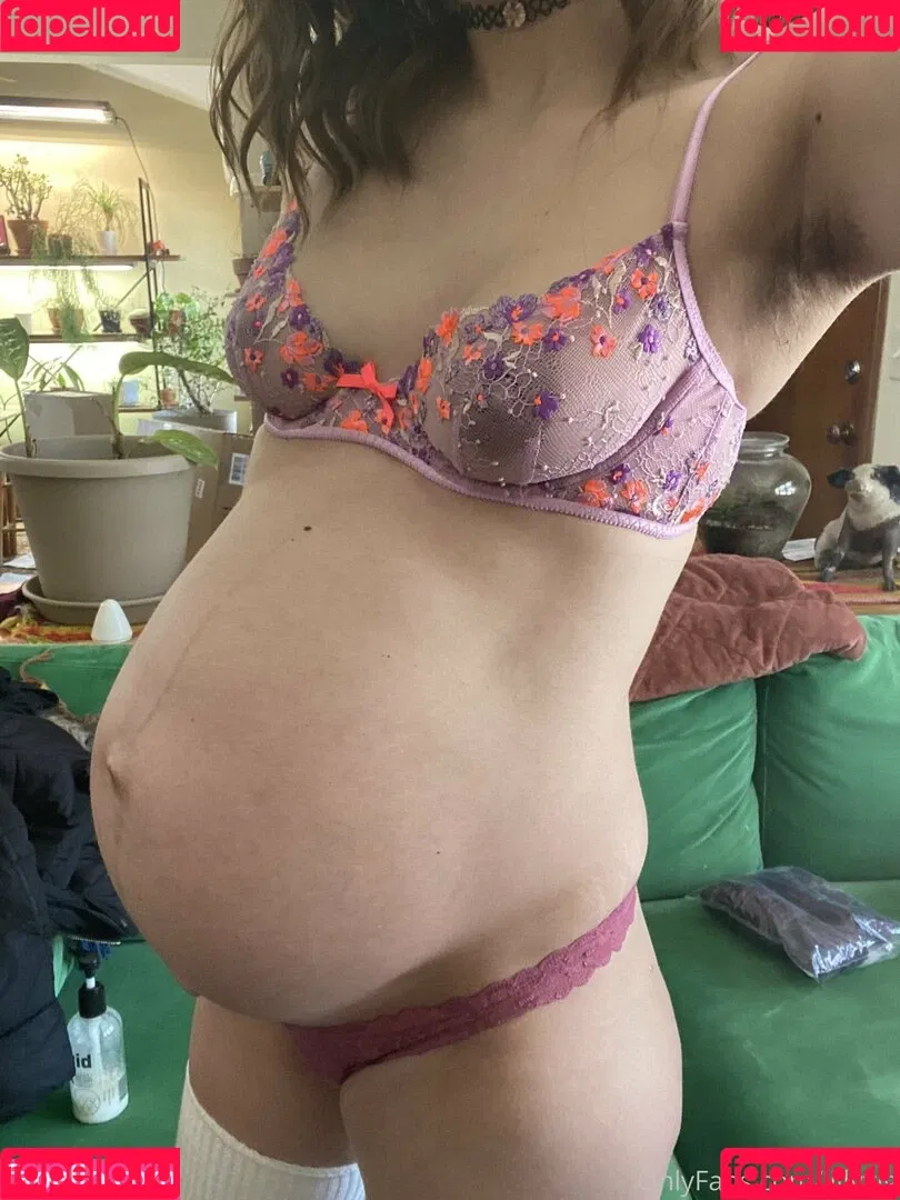 LillyVig Onlyfans Photo Gallery 