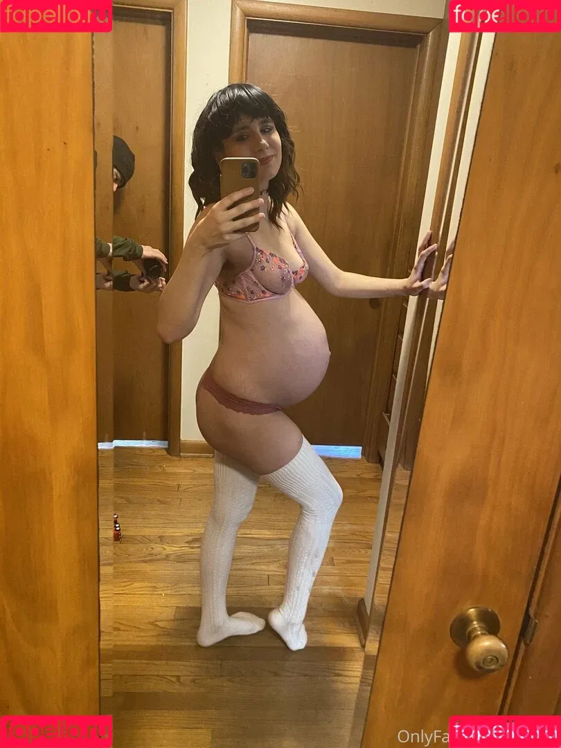 LillyVig Onlyfans Photo Gallery 