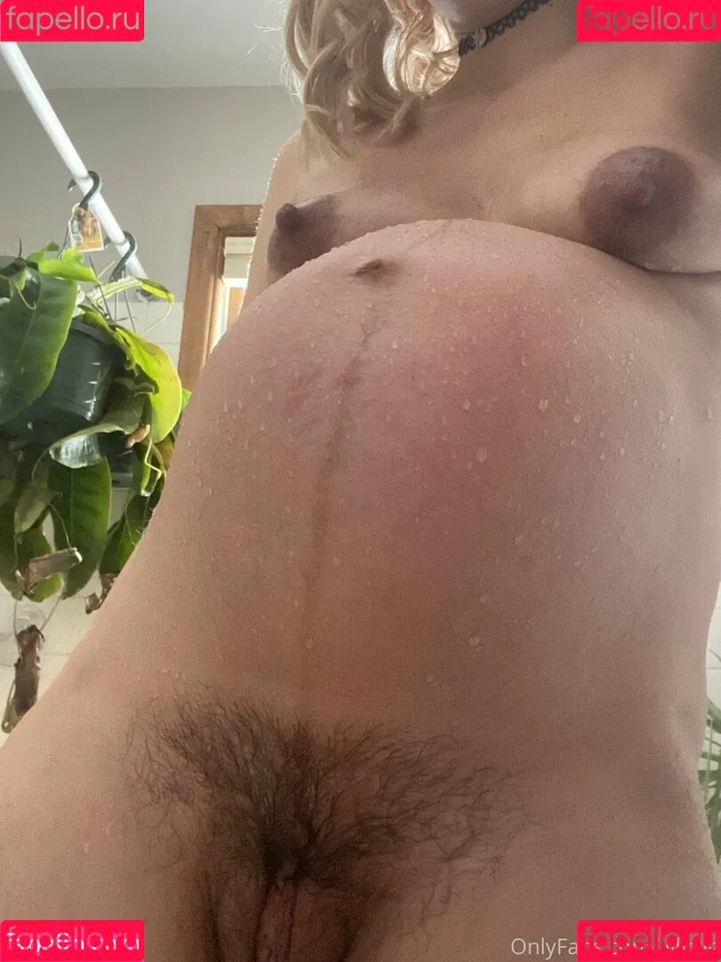 LillyVig Onlyfans Photo Gallery 