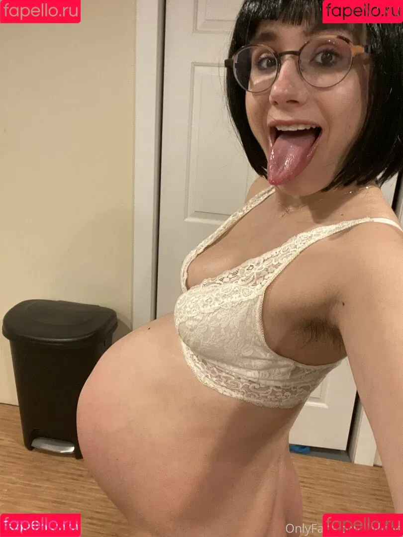 LillyVig Onlyfans Photo Gallery 