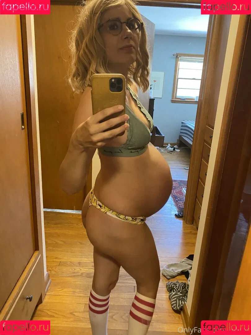 LillyVig Onlyfans Photo Gallery 