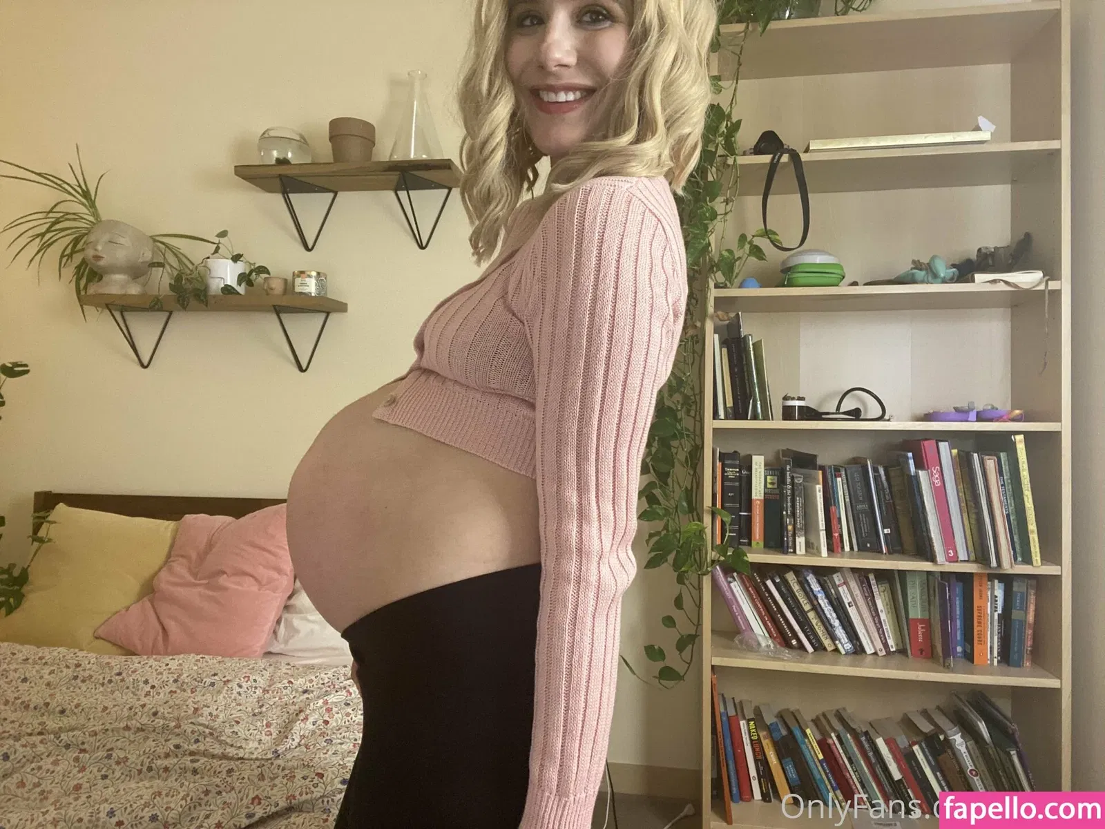 LillyVig Onlyfans Photo Gallery 