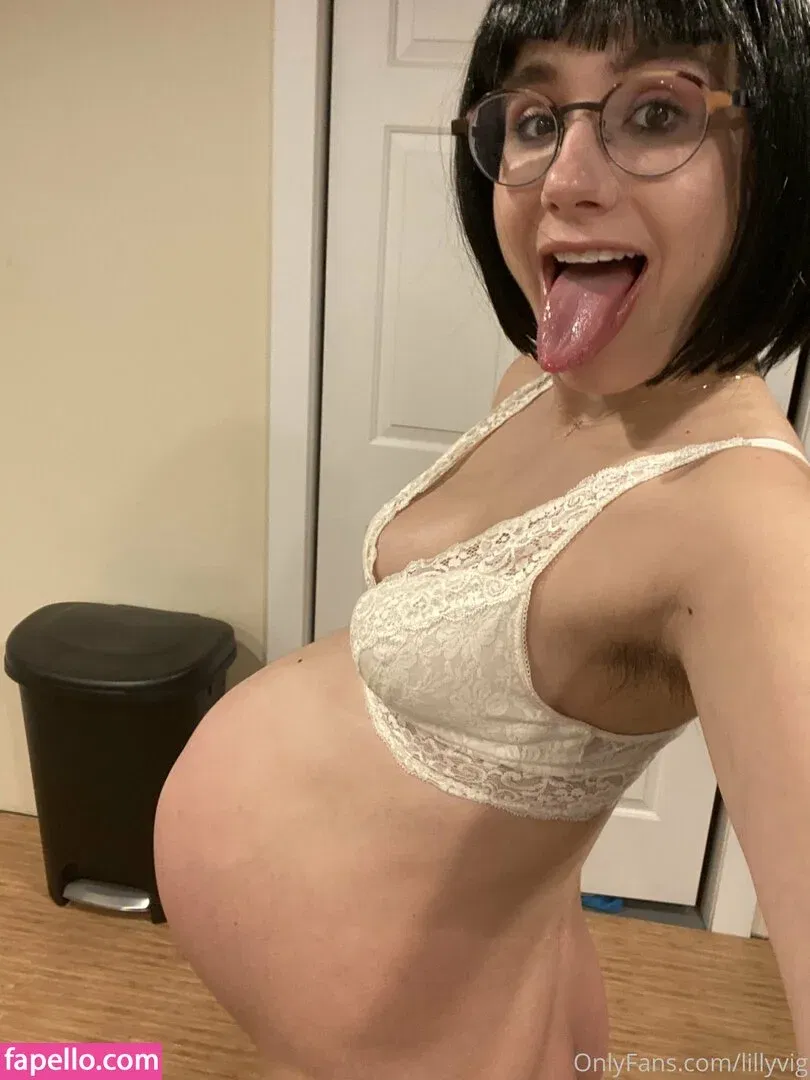 LillyVig Onlyfans Photo Gallery 