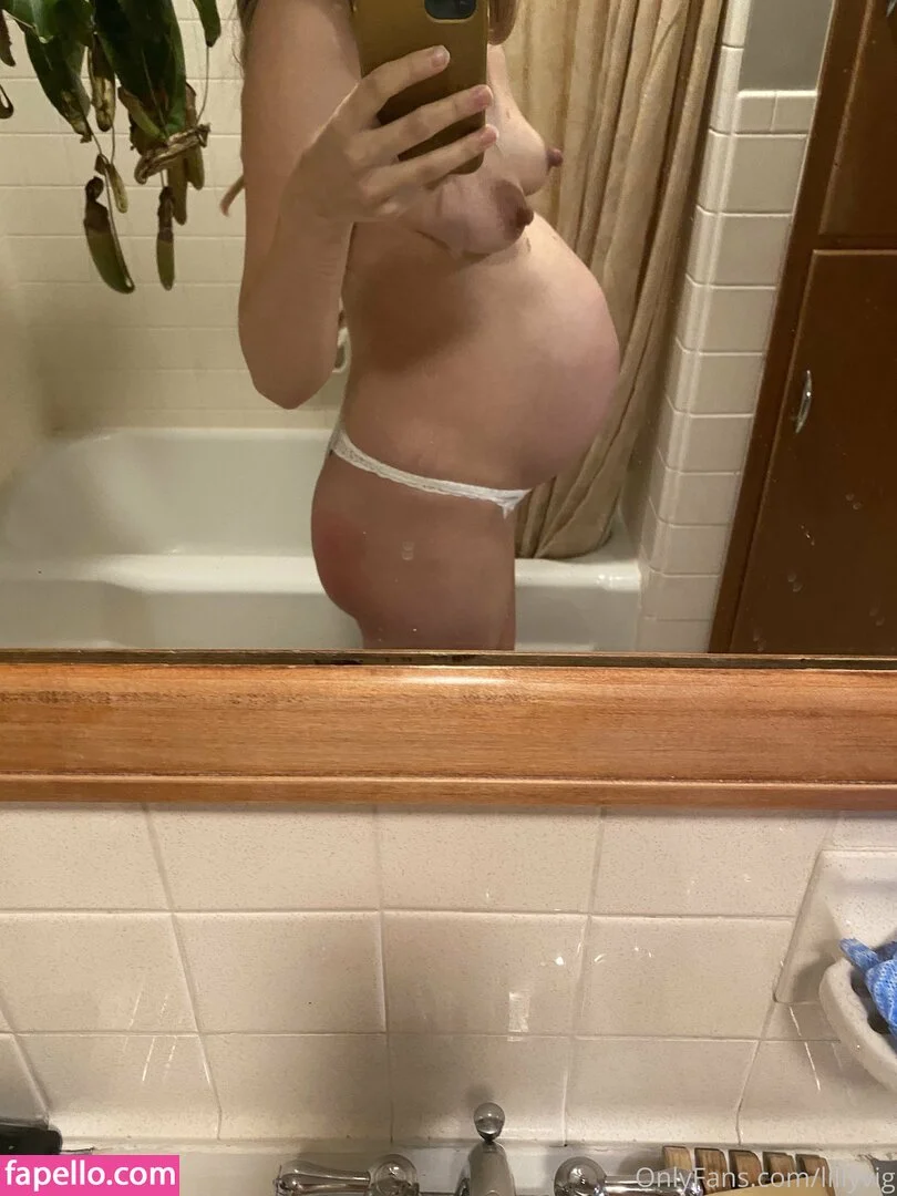 LillyVig Onlyfans Photo Gallery 