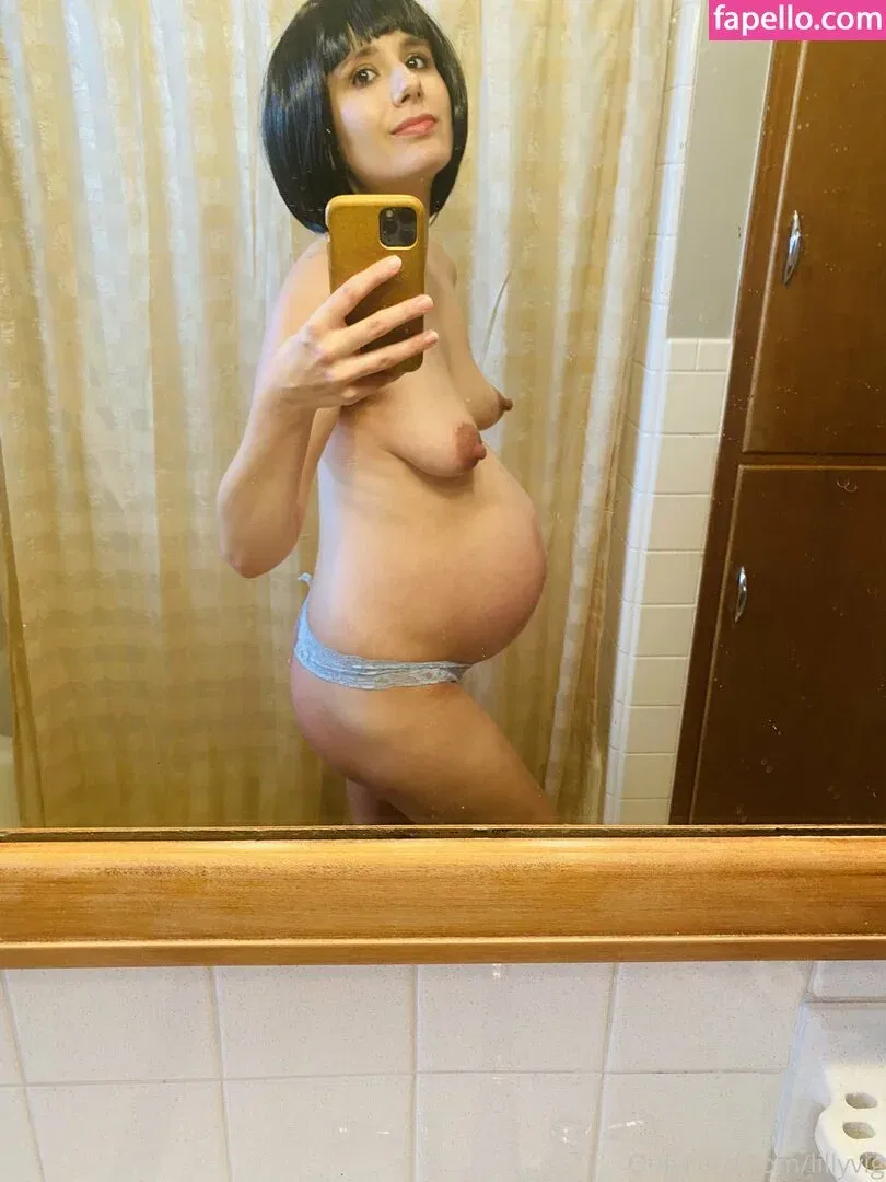 LillyVig Onlyfans Photo Gallery 