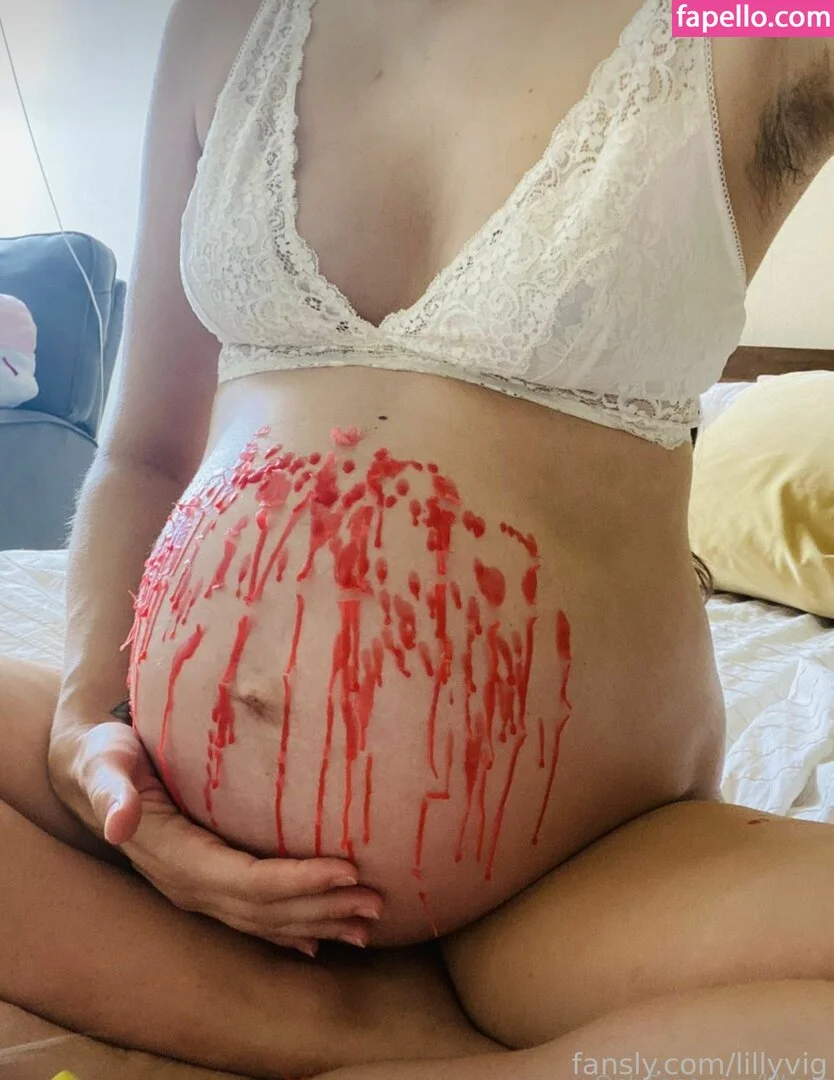 LillyVig Onlyfans Photo Gallery 