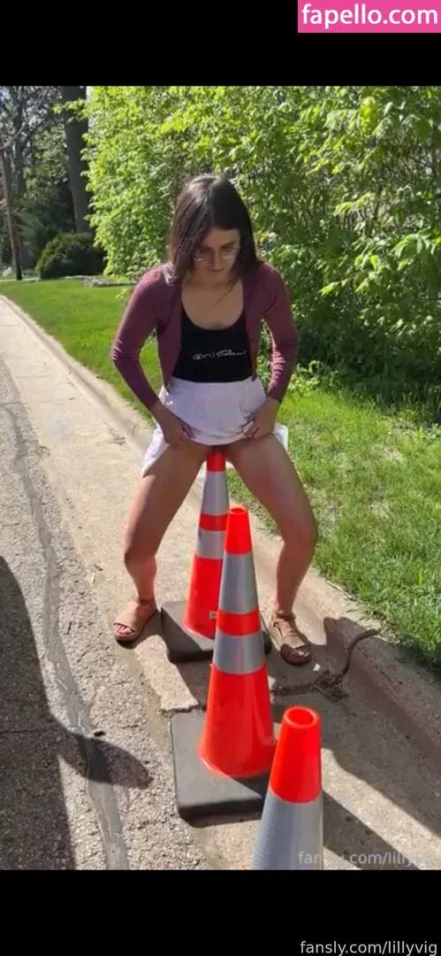 LillyVig Onlyfans Photo Gallery 