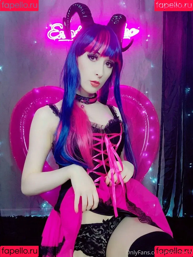 Erotic Neko Onlyfans Photo Gallery 