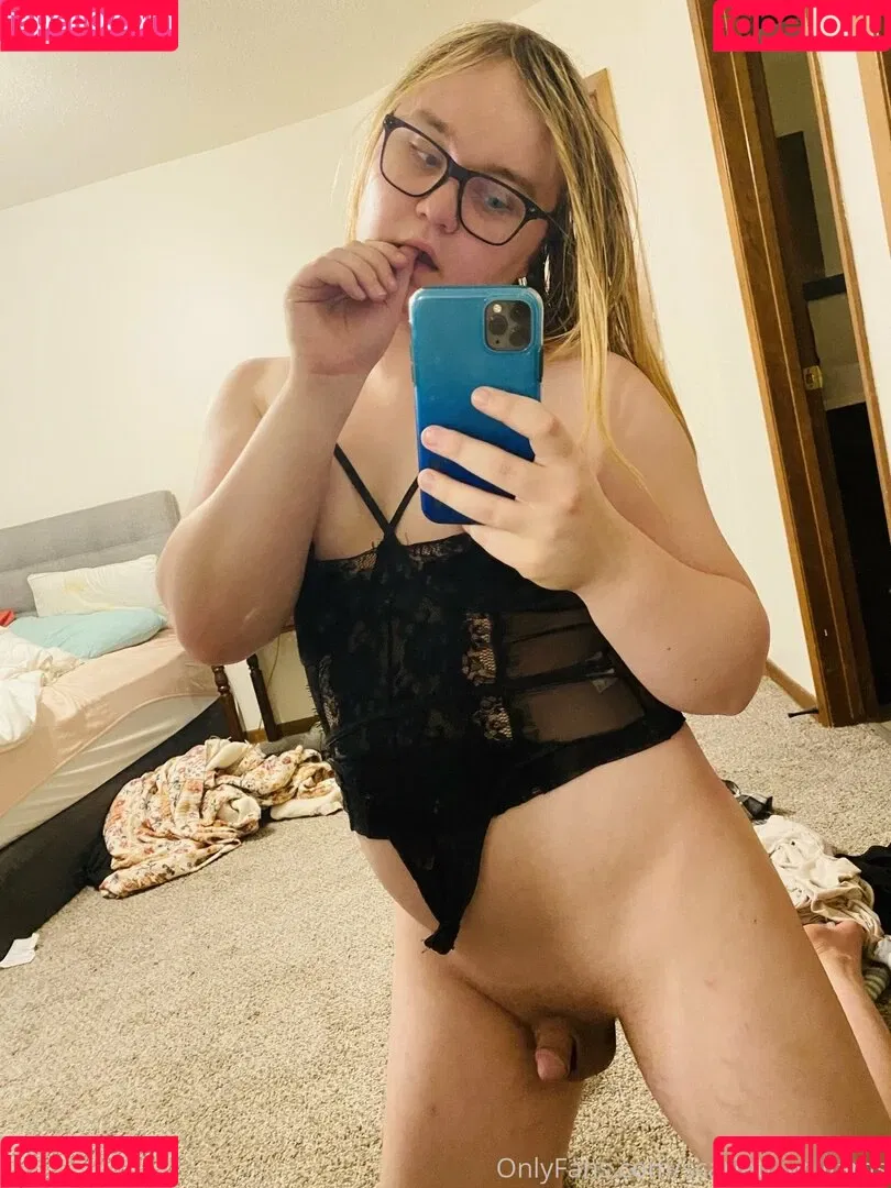 Scarlett Williams Onlyfans Photo Gallery 