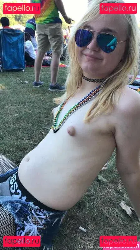 Scarlett Williams Onlyfans Photo Gallery 