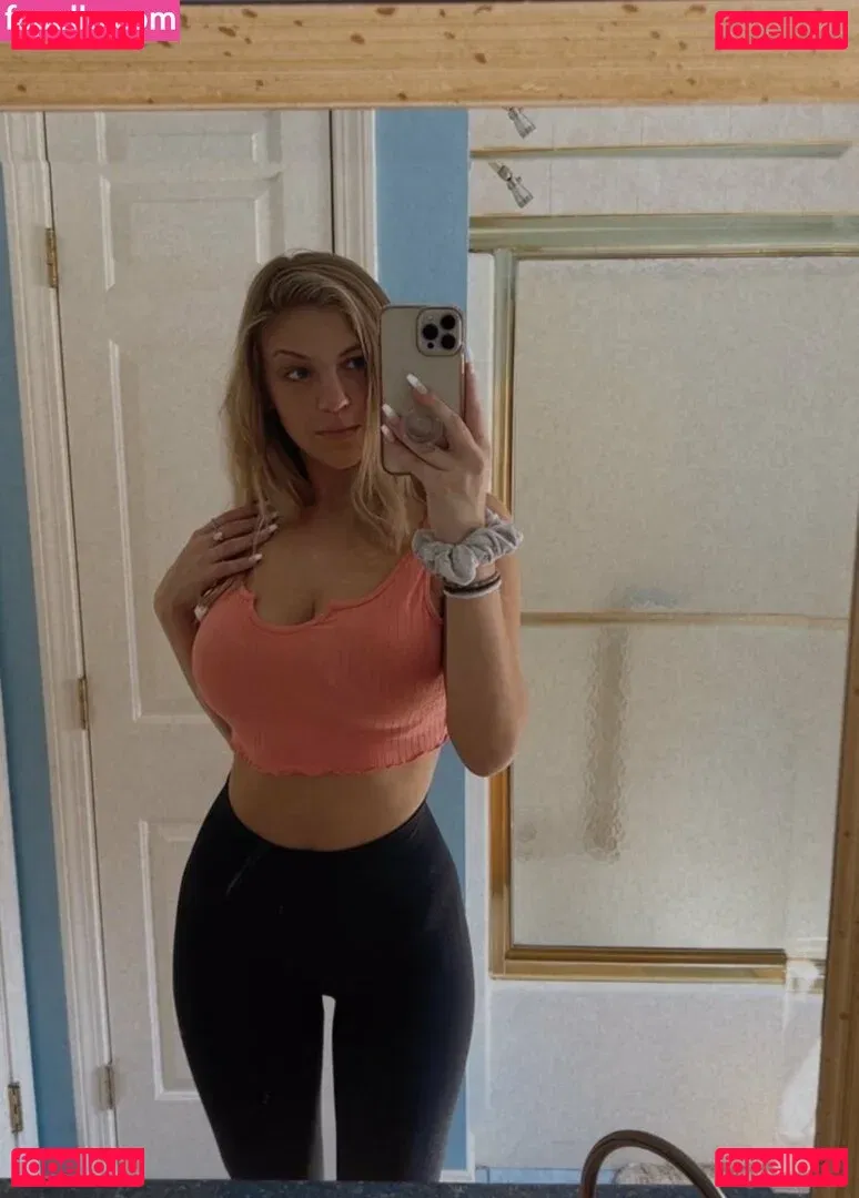 jennfosta Onlyfans Photo Gallery 