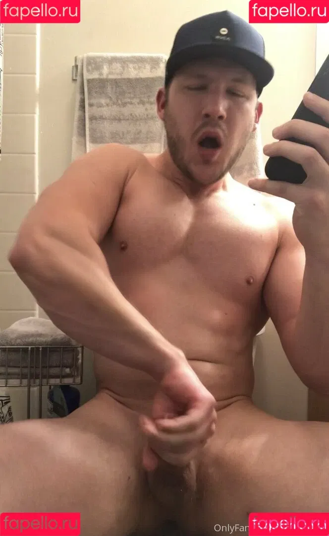justingains Onlyfans Photo Gallery 