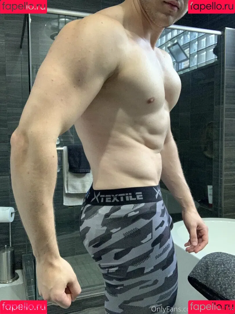 justingains Onlyfans Photo Gallery 