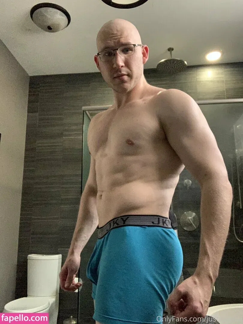 justingains Onlyfans Photo Gallery 