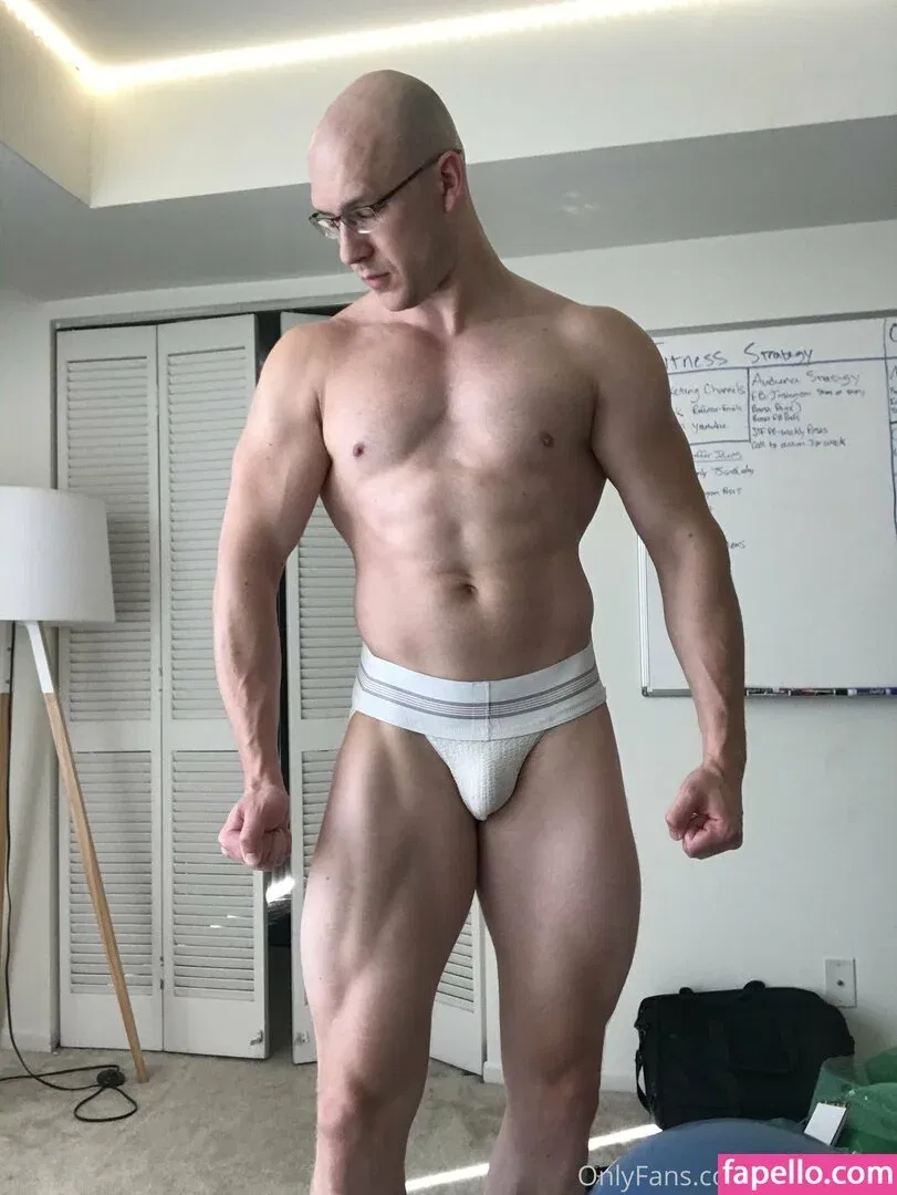 justingains Onlyfans Photo Gallery 