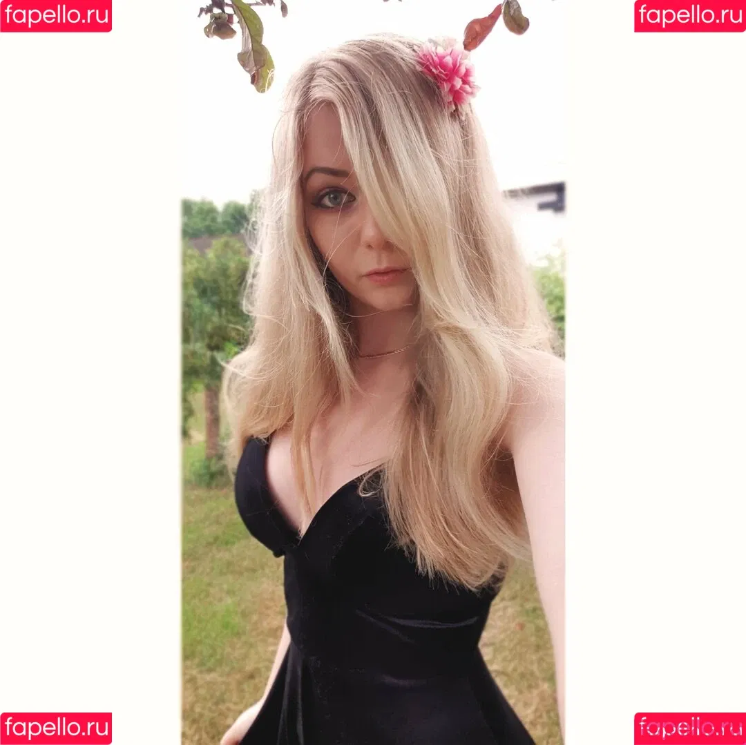 Purrluna Onlyfans Photo Gallery 