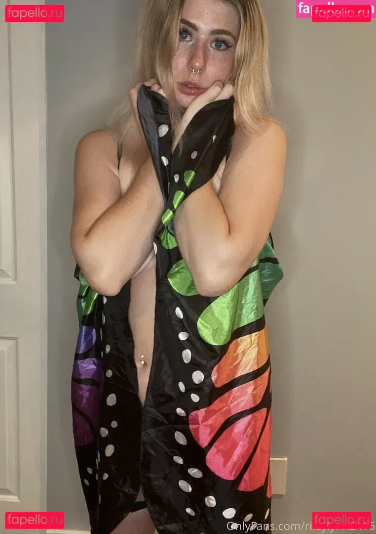 sarahlovesraving Onlyfans Photo Gallery 