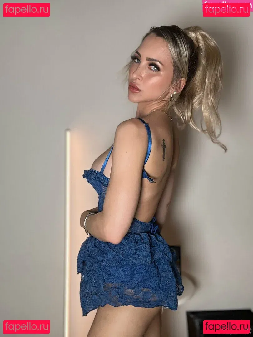 alixlynx Onlyfans Photo Gallery 