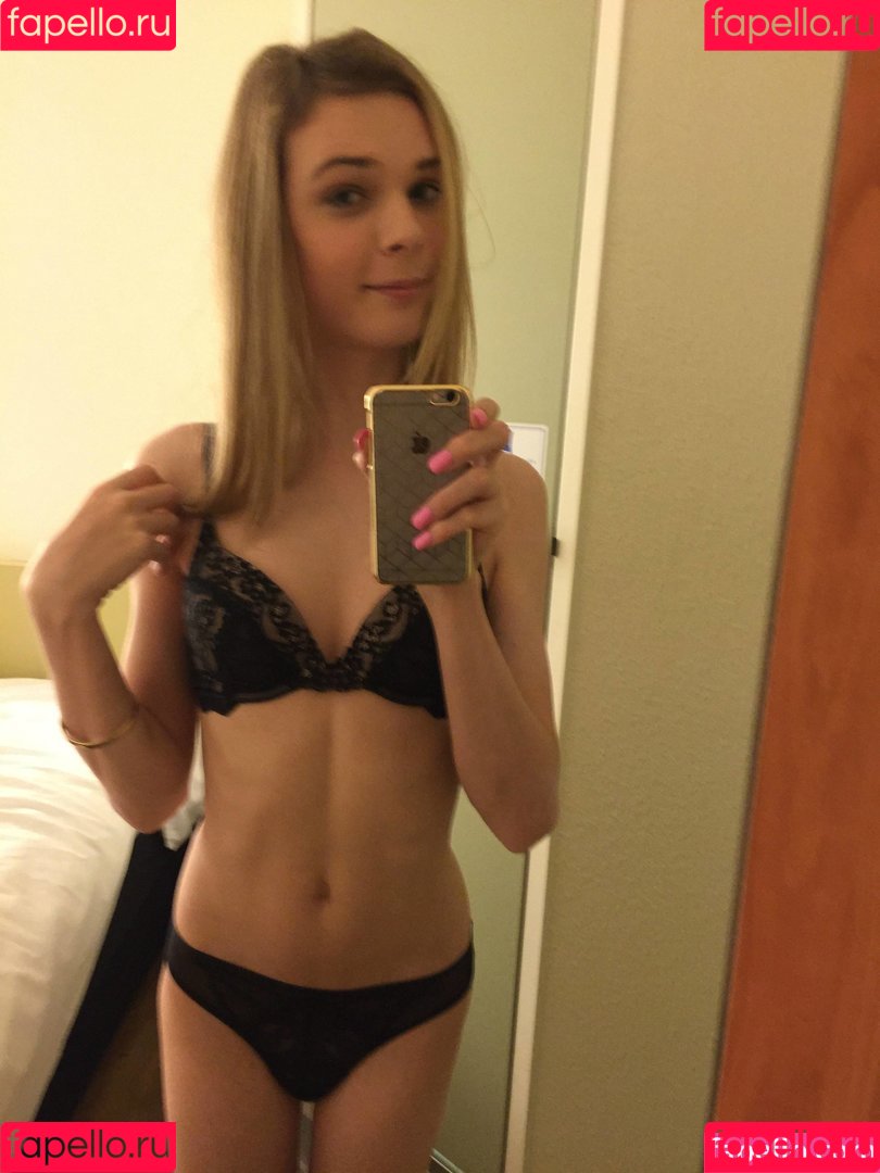 makaylaweavermain Onlyfans Photo Gallery 