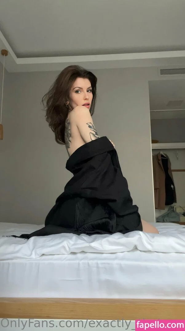 exactly_that_woman Onlyfans Photo Gallery 