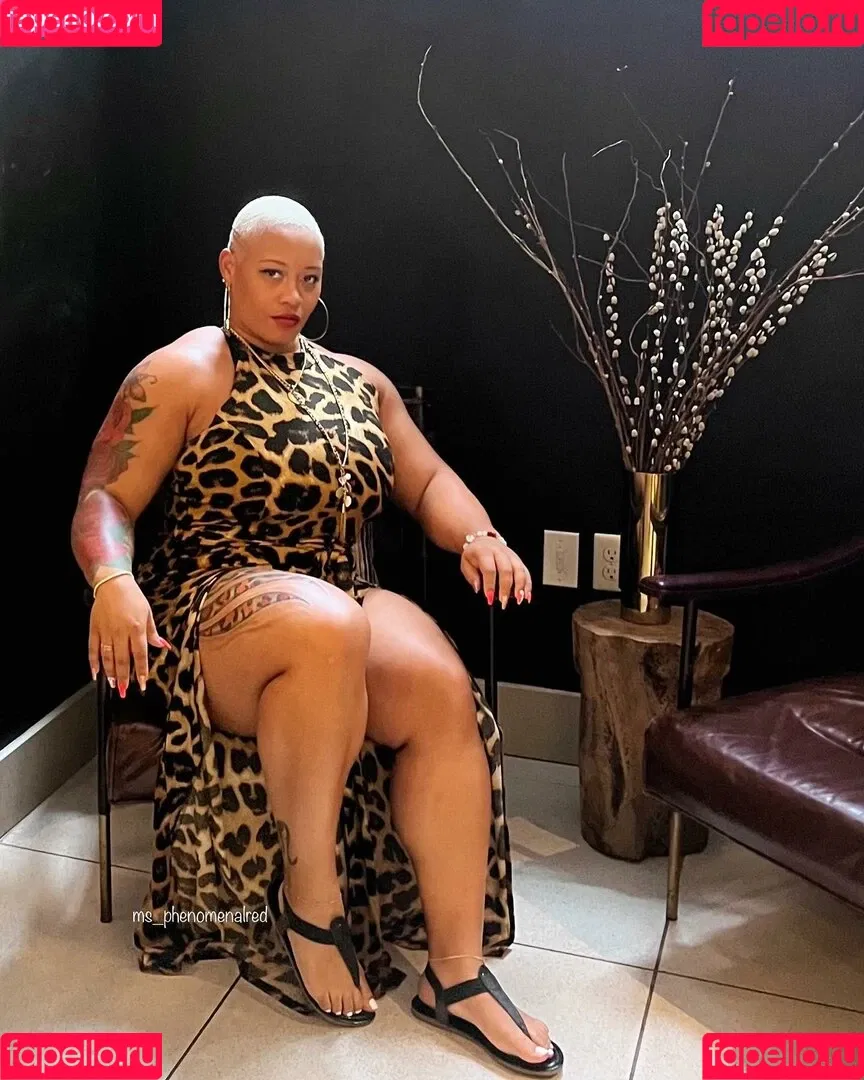 Queen R Onlyfans Photo Gallery 